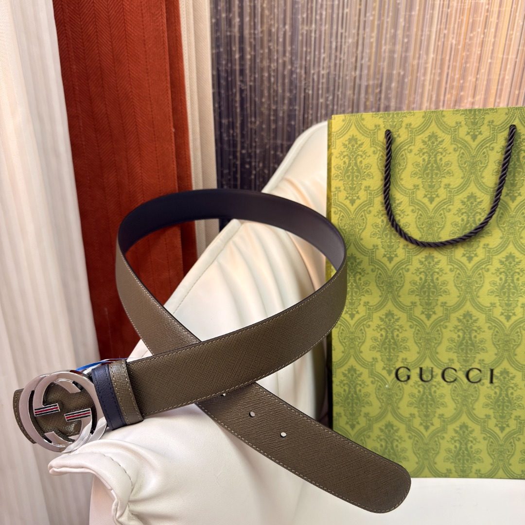 Gucci Interlocking G Reversible Leather Belt