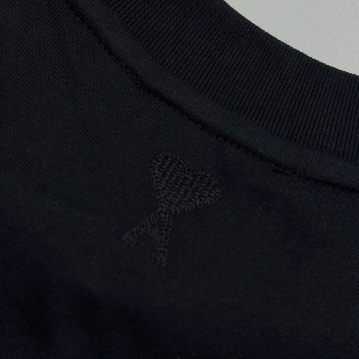 Ami Embroidered Logo Short Sleeve T-Shirt