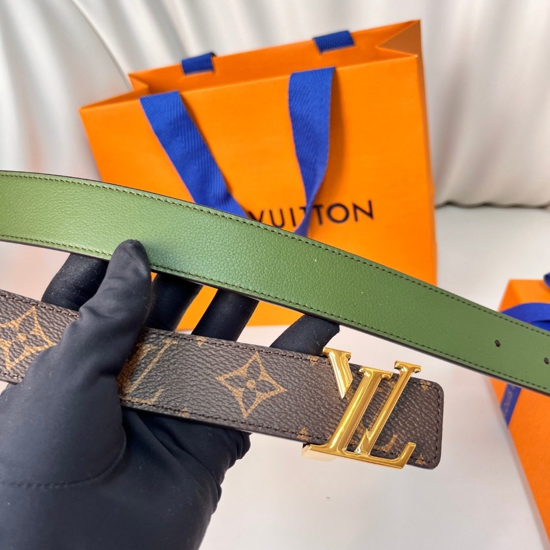 Louis Vuitton Monogram LV Reversible Belt