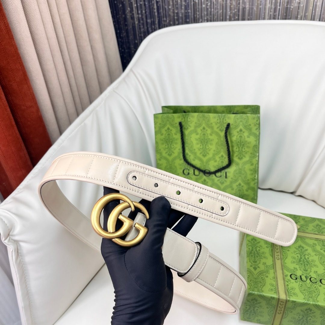 Gucci GG Marmont Quilted Leather Belt