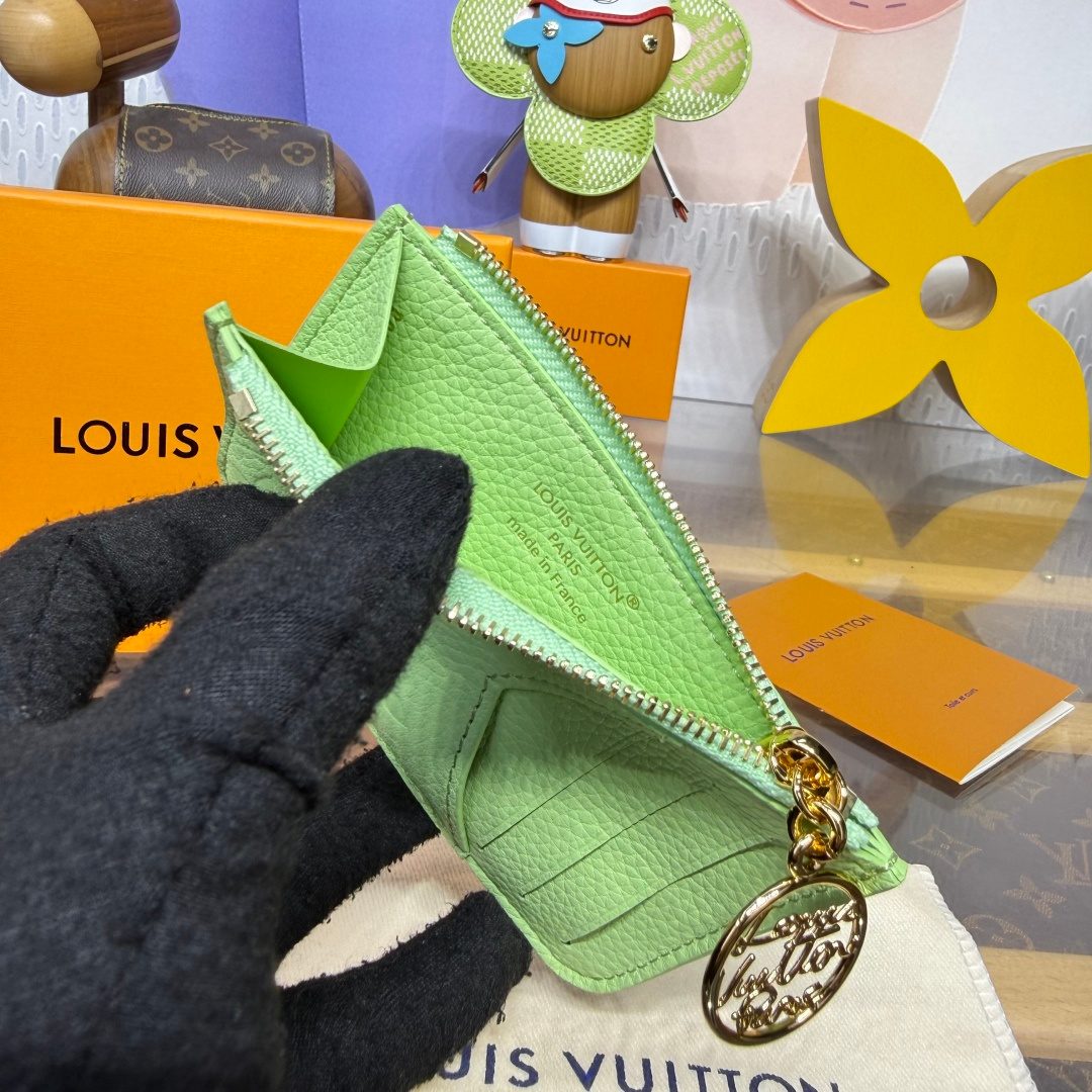 Louis Vuitton Monogram Vernis Zippy Wallet Lime