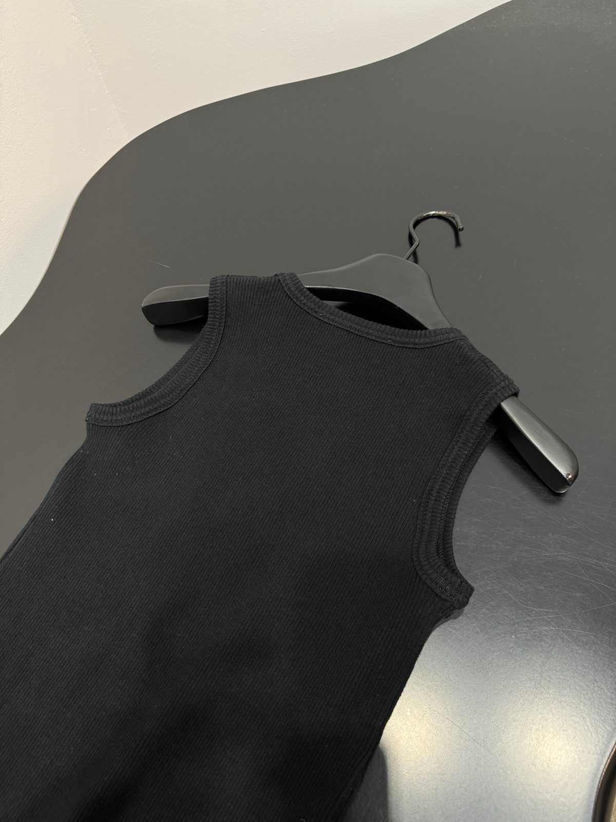 Black Ribbed Knit Sleeveless Tank Top