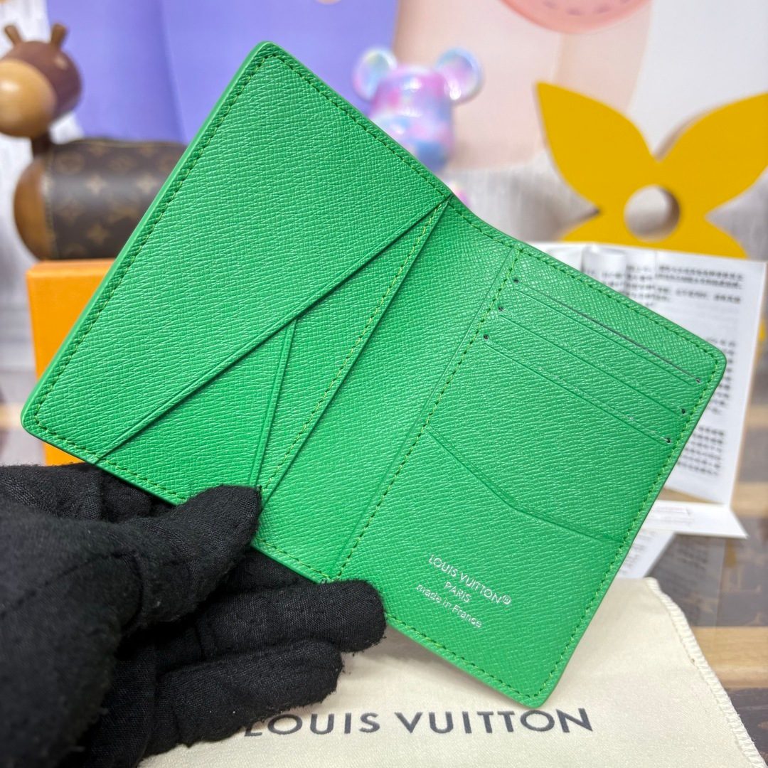 Louis Vuitton Epi Leather Card Holder Wallet