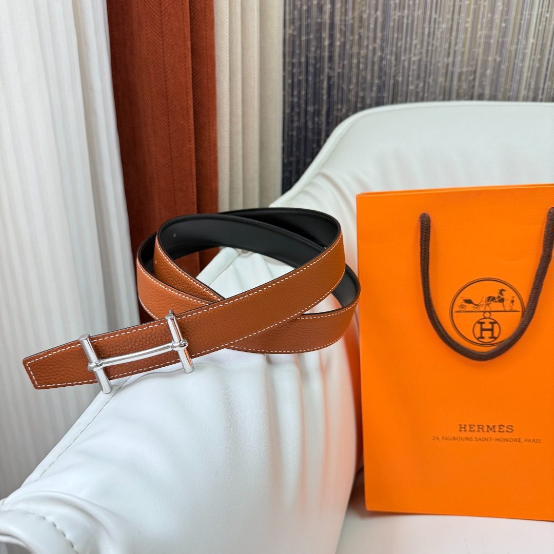 Hermès Reversible Leather Belt with H Buckle