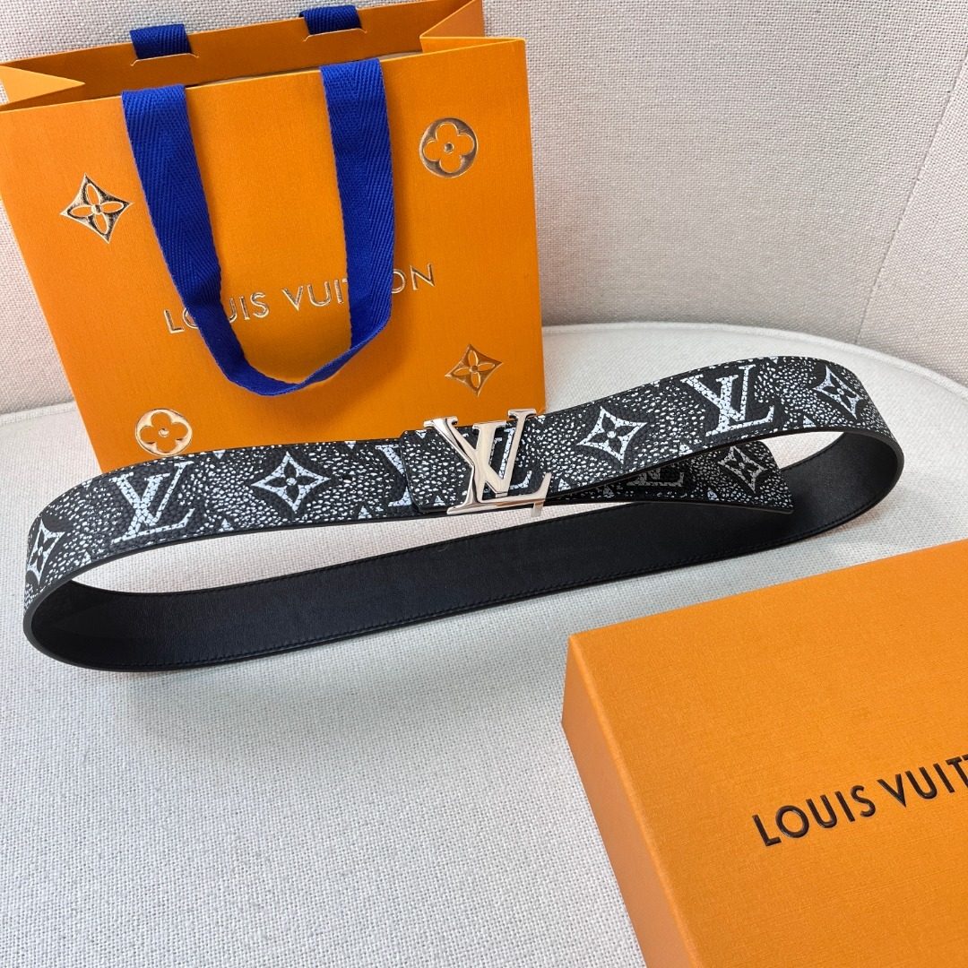 Louis Vuitton Monogram Canvas Belt