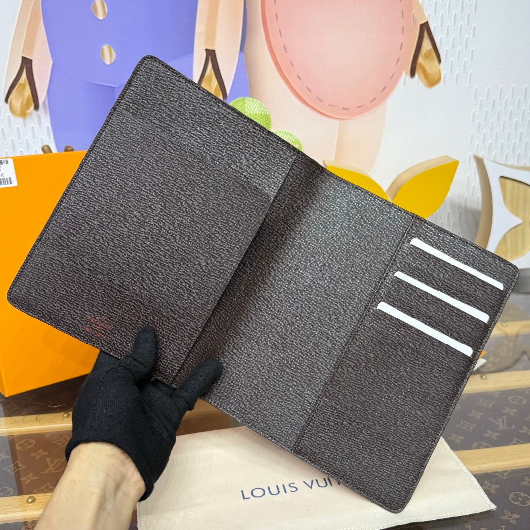 Louis Vuitton Damier Canvas Bifold Wallet
