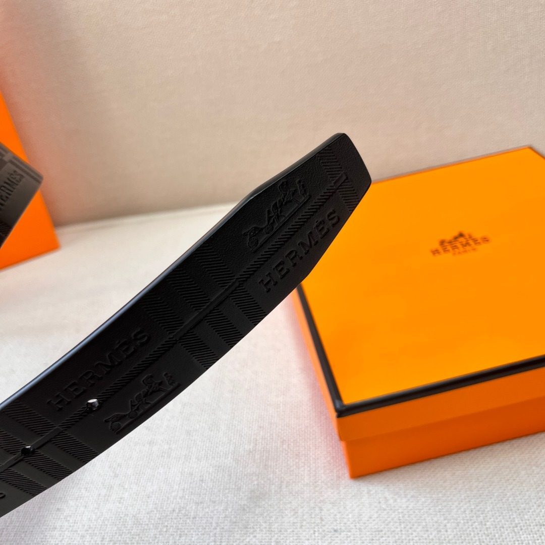 Hermès Reversible Leather Belt with H Buckle