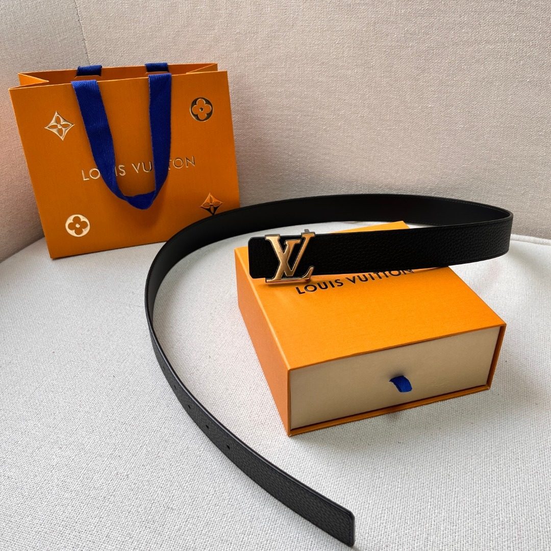 Louis Vuitton LV Initiales Black Leather Belt
