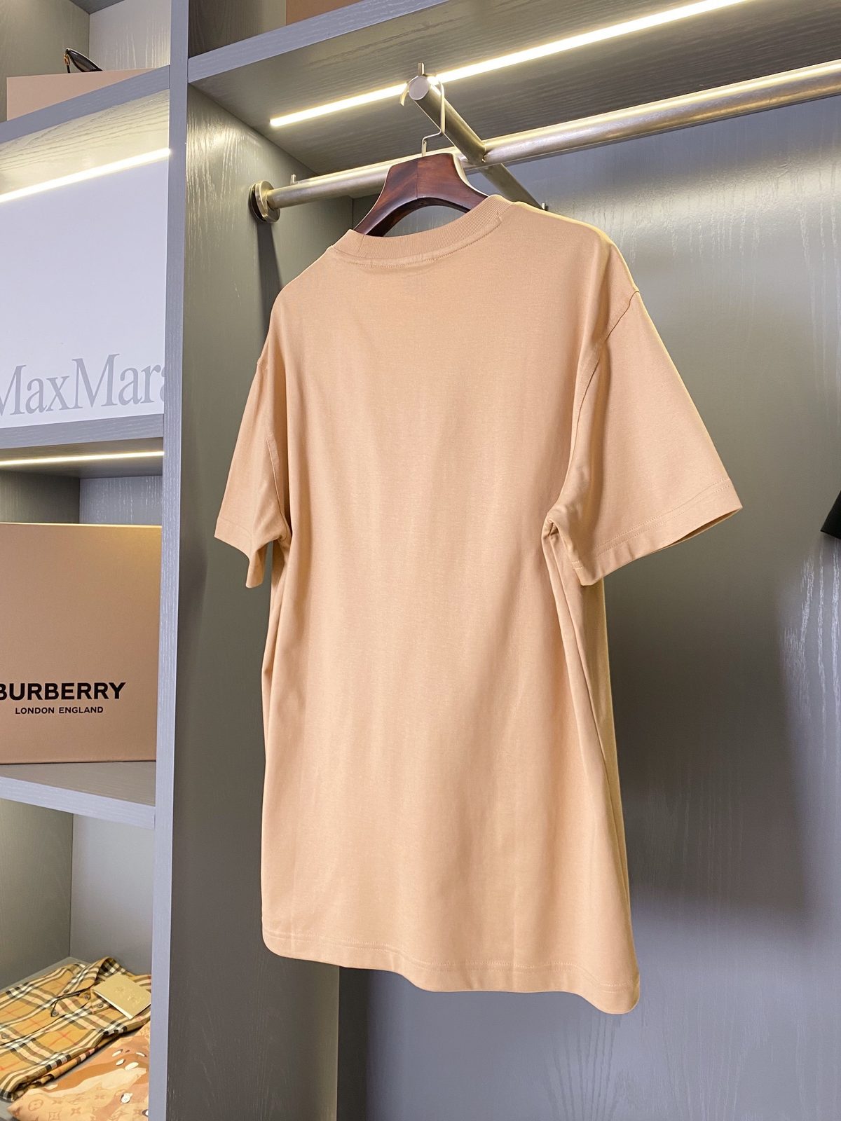 Burberry London England Beige T-Shirt