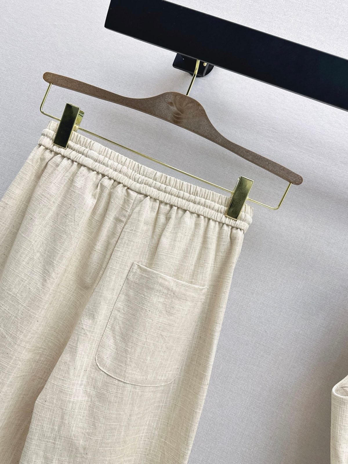 Linen Blazer and Trousers Two-Piece Set