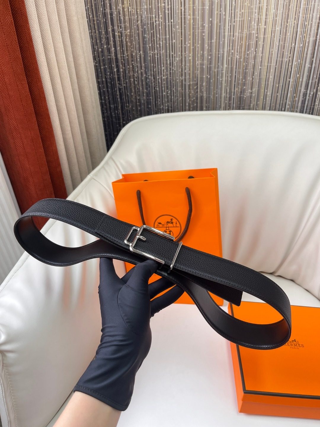 Hermès Reversible Black Leather Belt