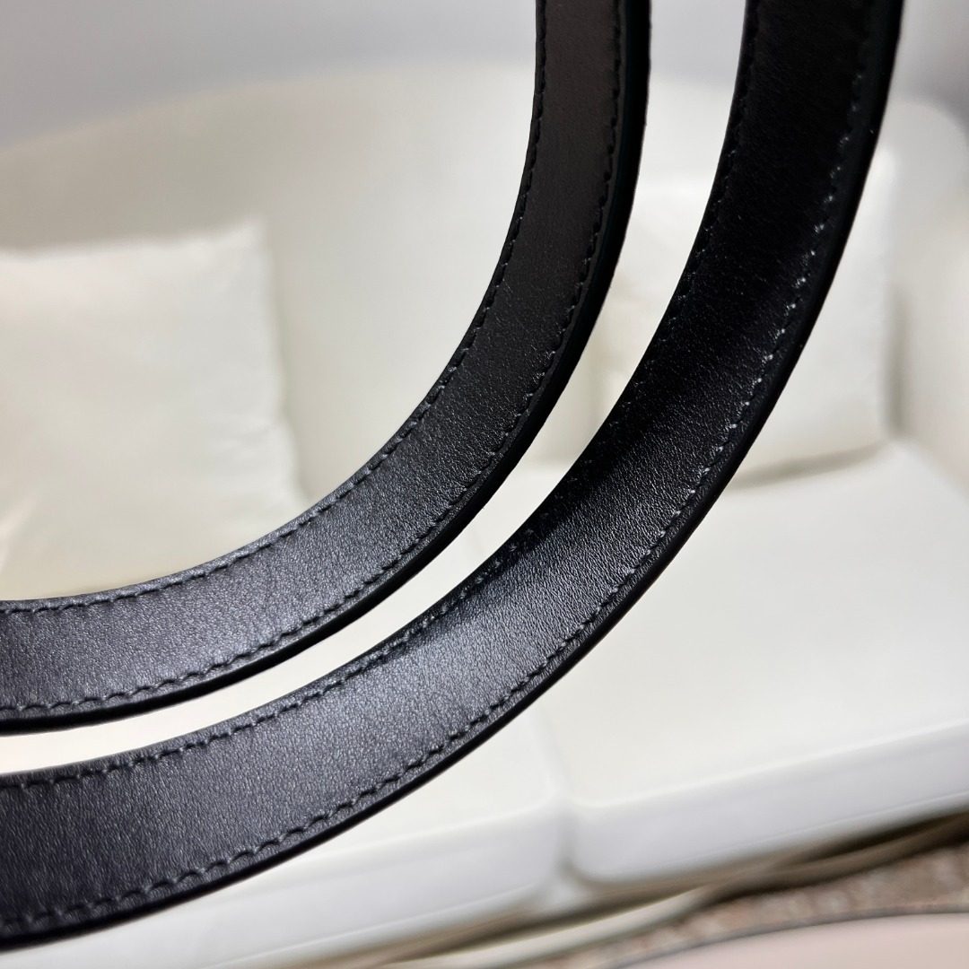 Louis Vuitton Monogram Canvas Leather Belt