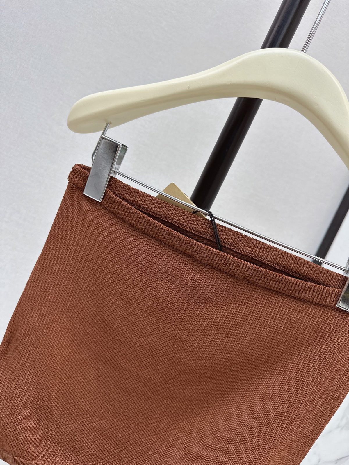 Minimalist Ribbed Knit Tank Top