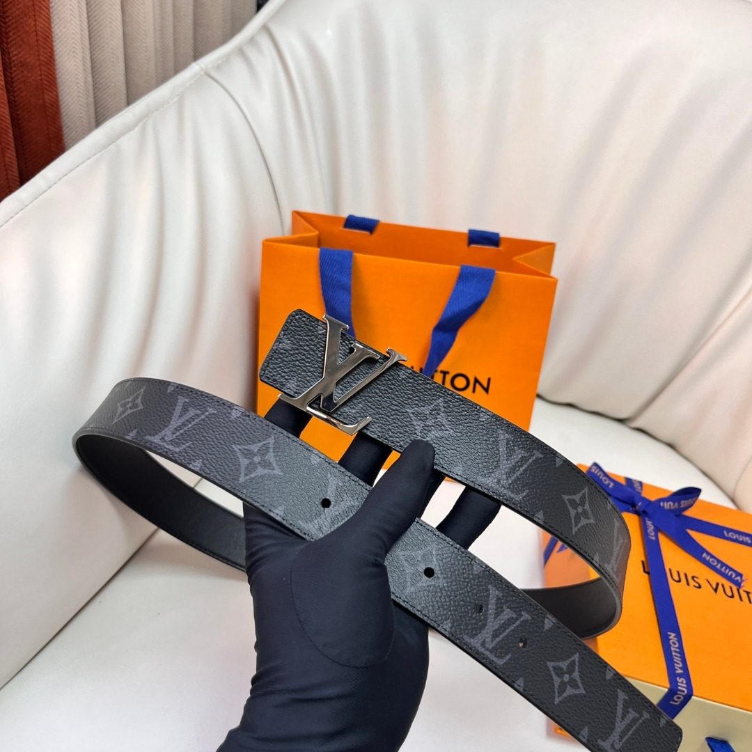 Louis Vuitton Damier Graphite LV Buckle Belt
