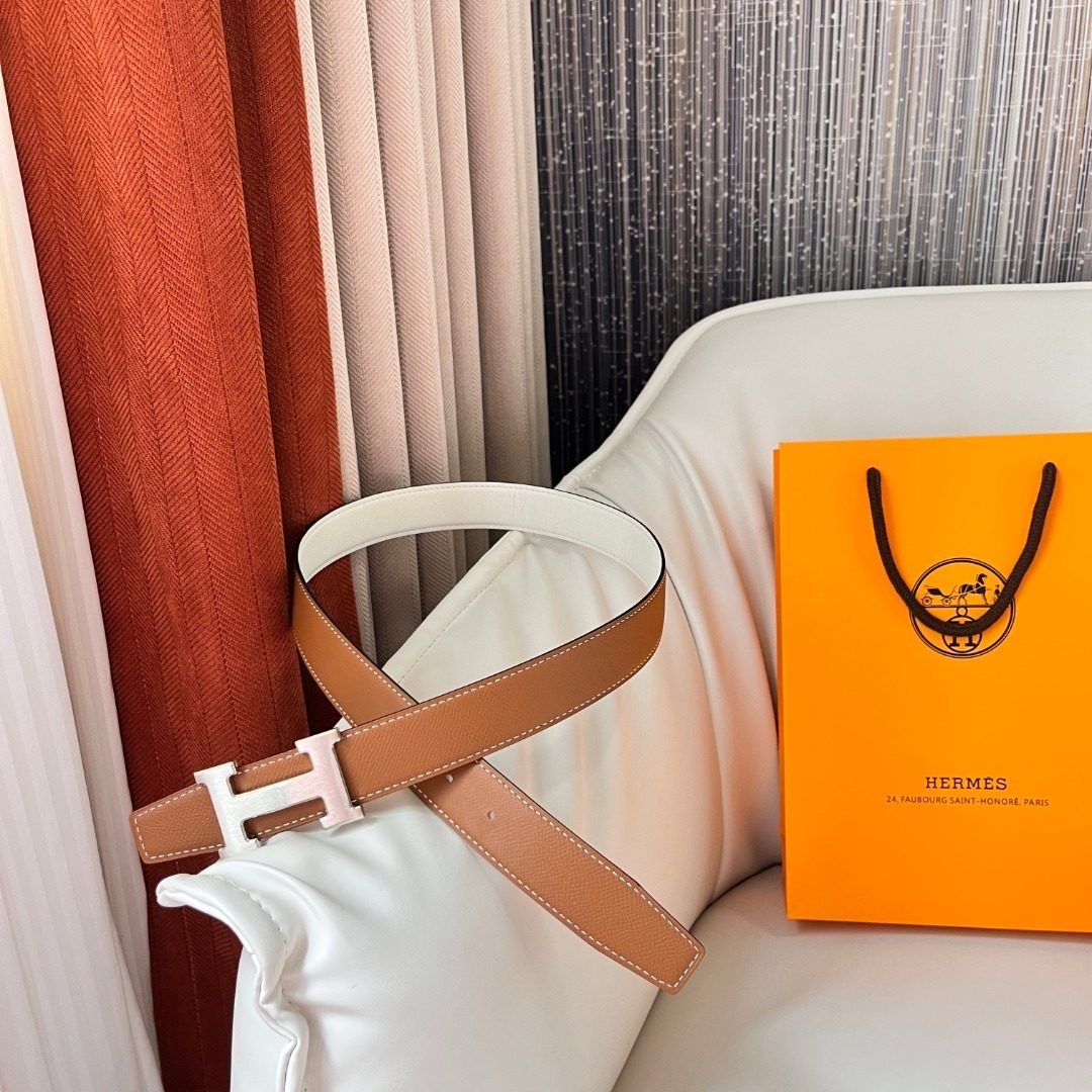Hermès H Buckle Reversible Leather Belt