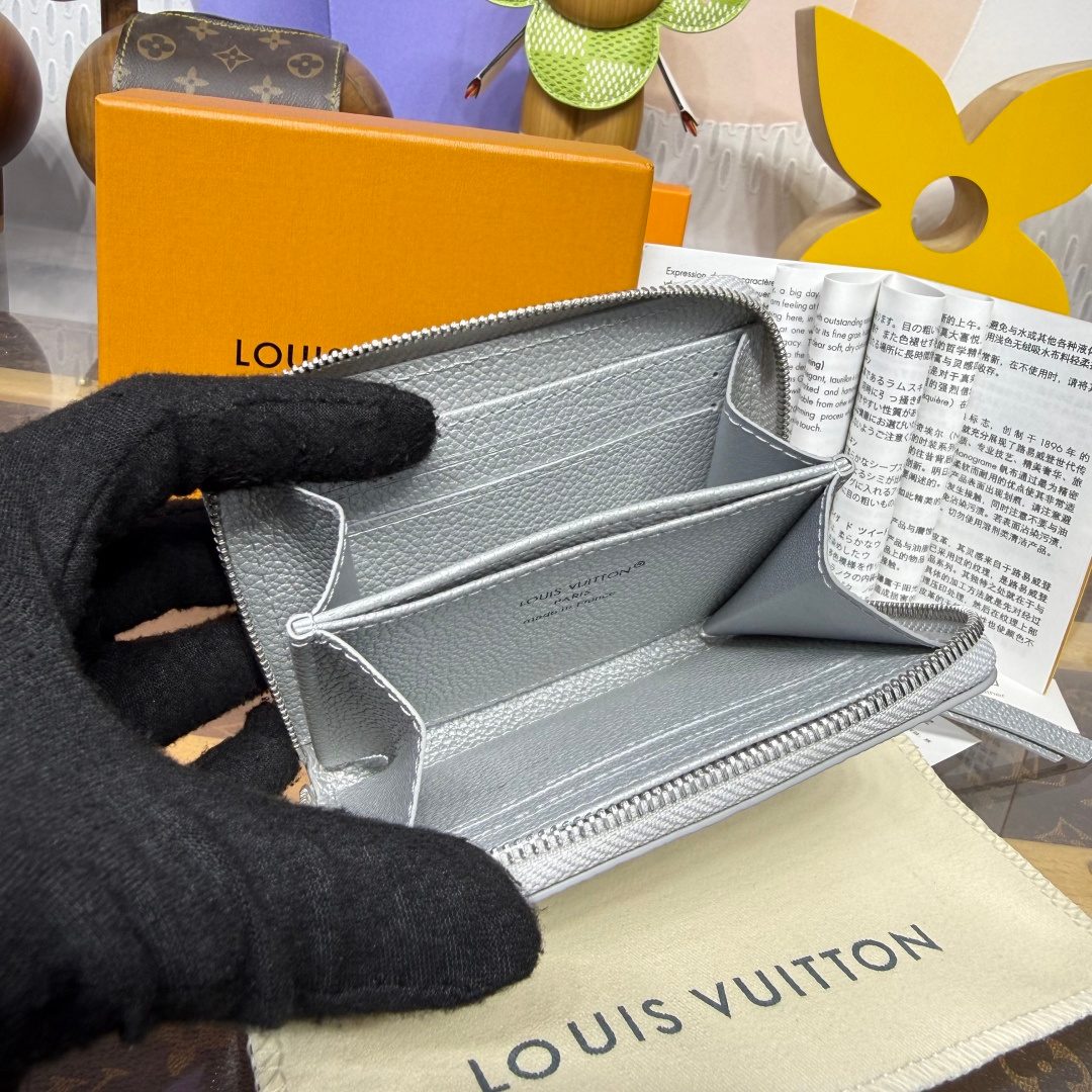 Louis Vuitton Zippy Wallet Silver Metallic