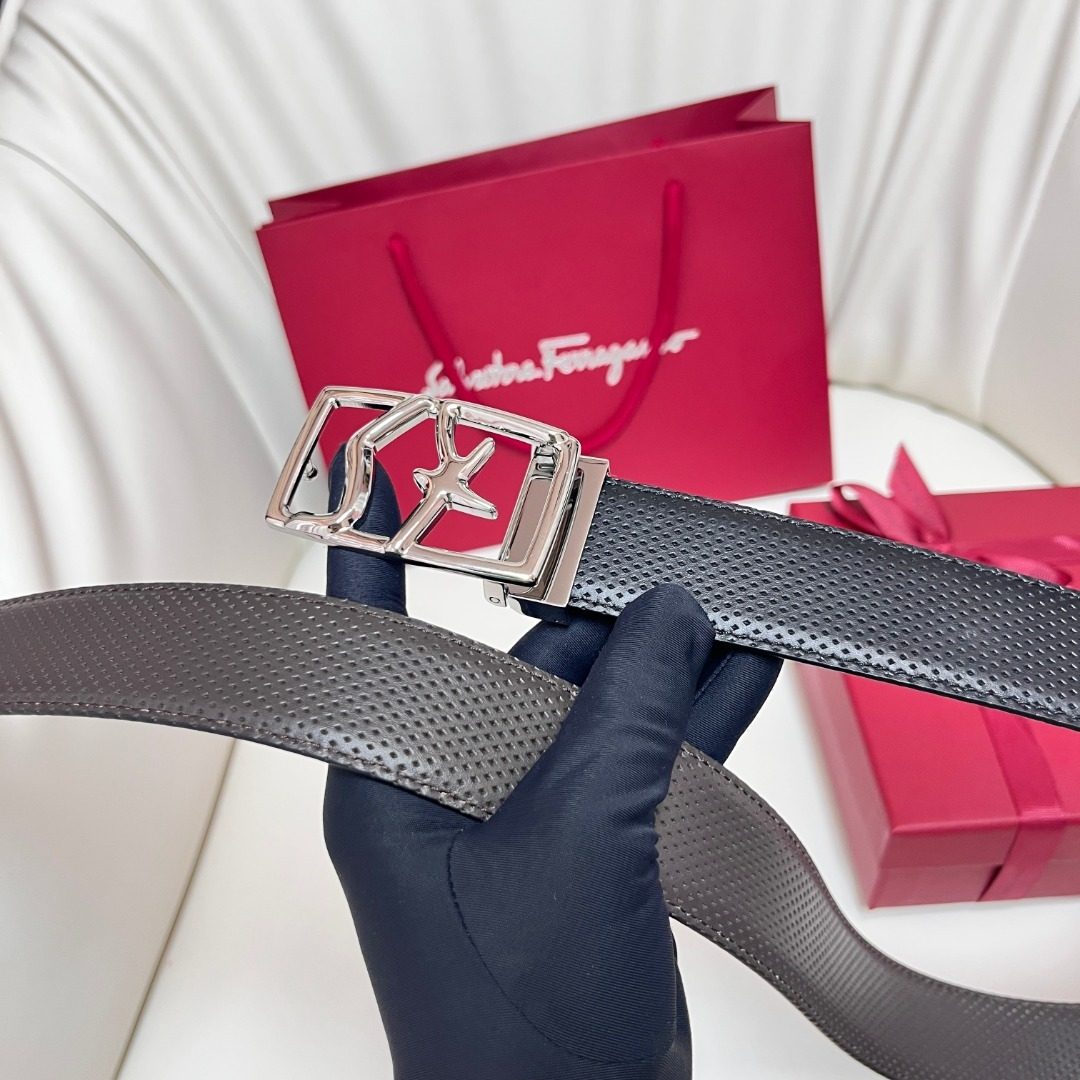 Salvatore Ferragamo Gancini Leather Belt