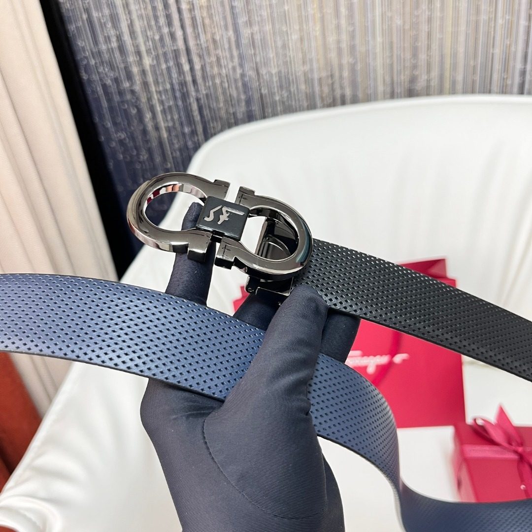 Salvatore Ferragamo Leather Gancini Belt
