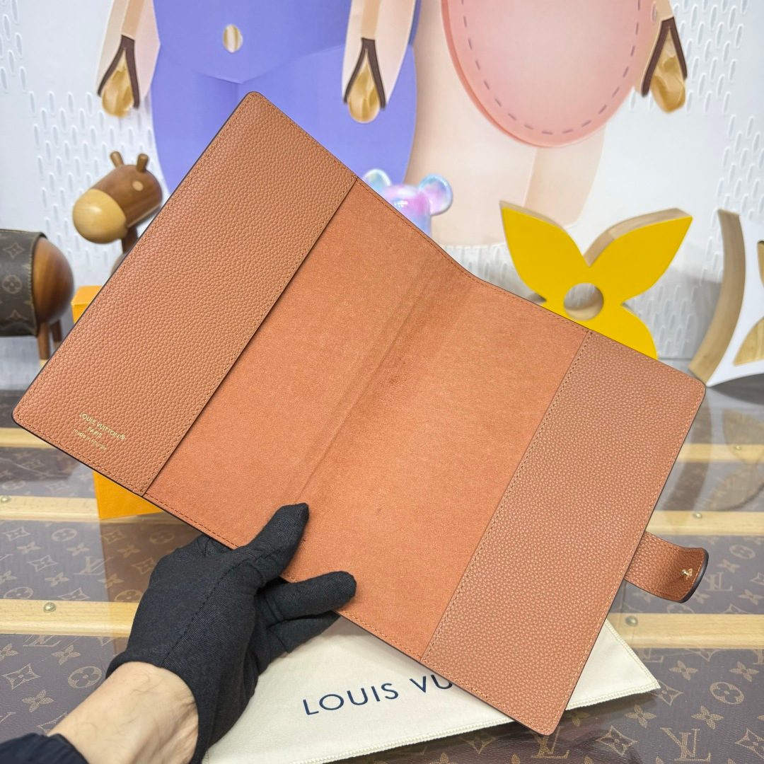 Louis Vuitton Monogram Canvas Wallet