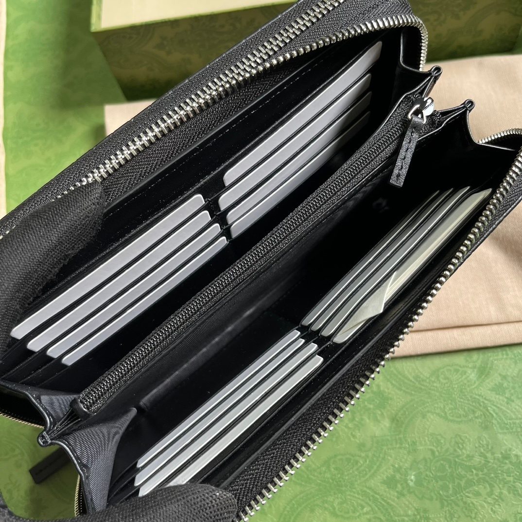 Gucci GG Marmont Quilted Zip Wallet