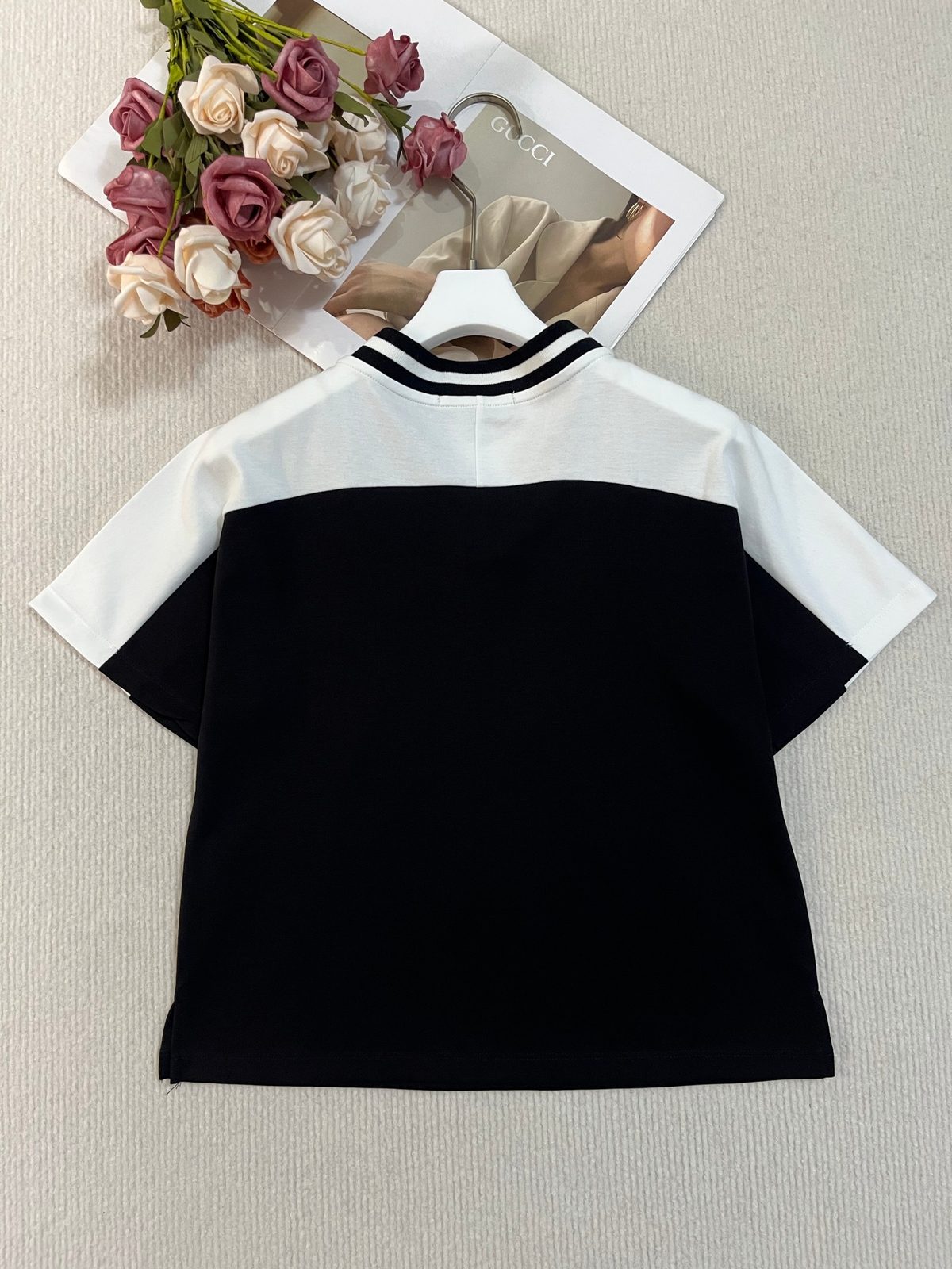 Gucci Iris Flower V-Neck T-Shirt