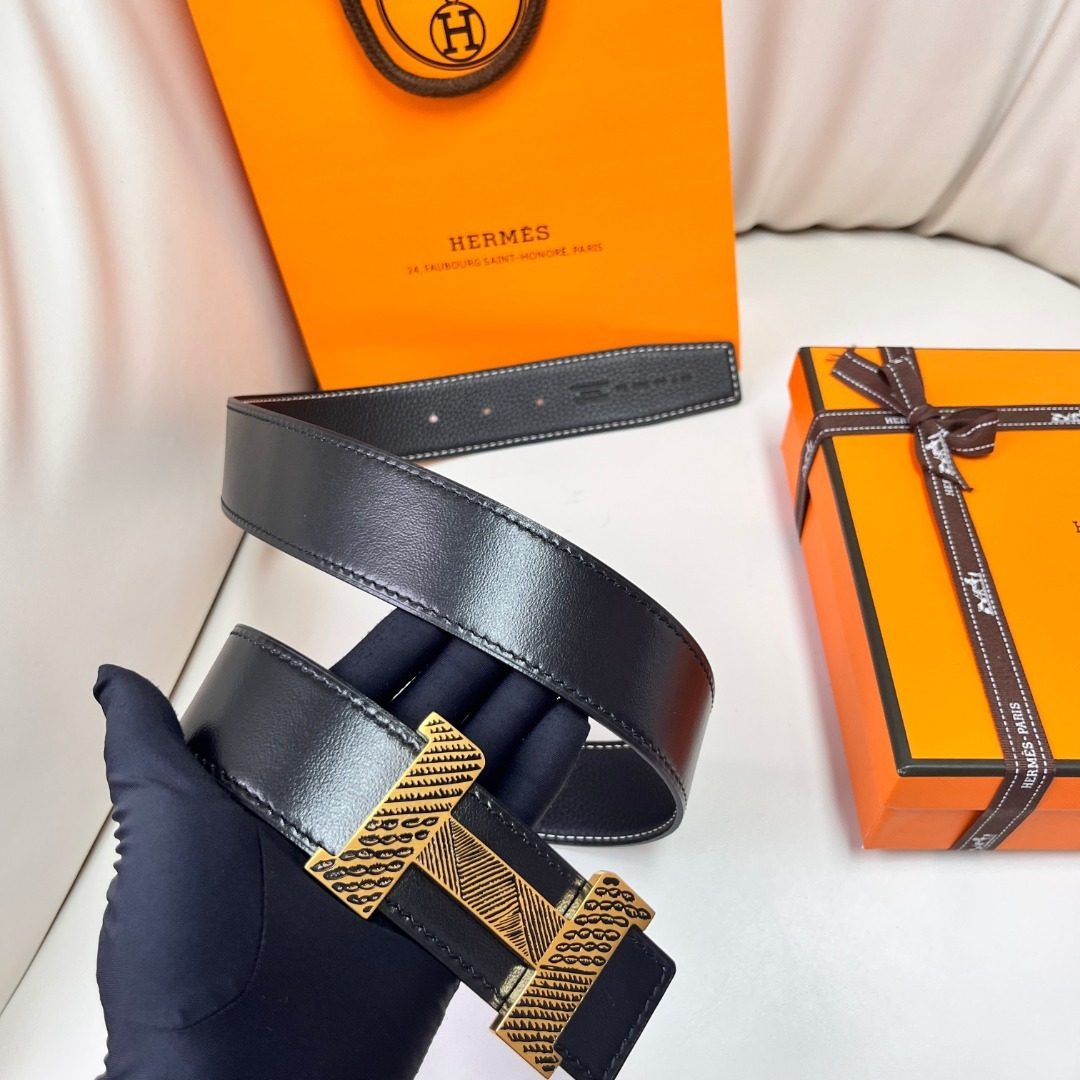 Hermès Black Leather Belt with Gold Buckle