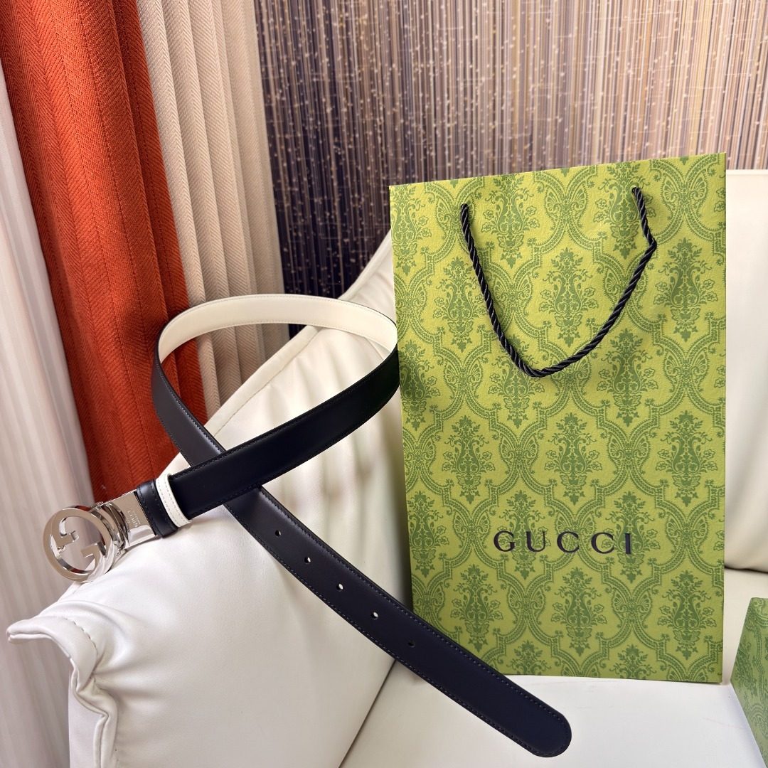 Gucci GG Marmont Leather Belt White Black