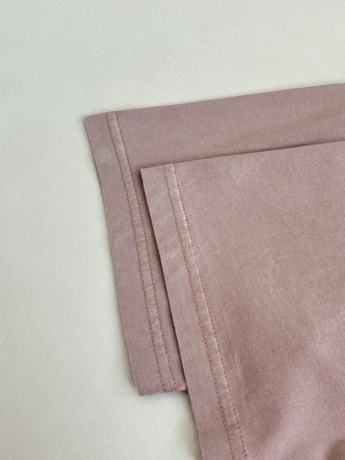 Luxury Italian Crewneck T-Shirt Pink