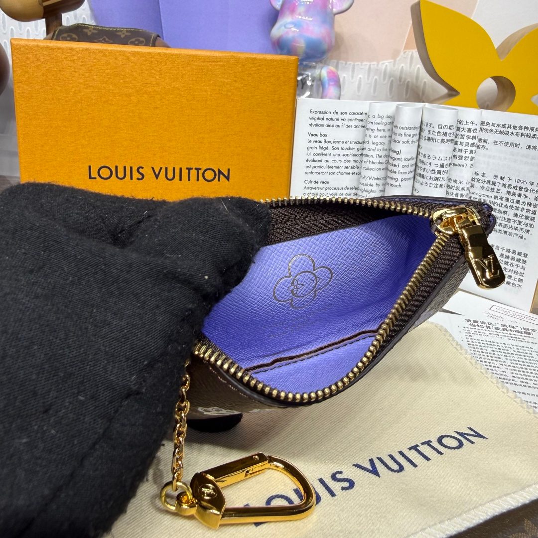 Louis Vuitton Monogram Canvas Pochette Keychain