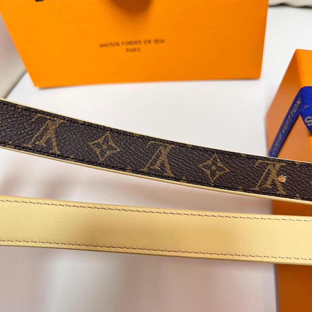Louis Vuitton Monogram Canvas Leather Belt