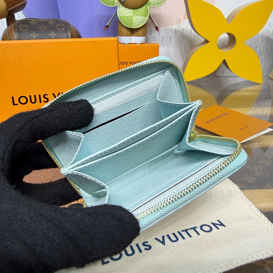 Louis Vuitton Epi Leather Zippy Wallet
