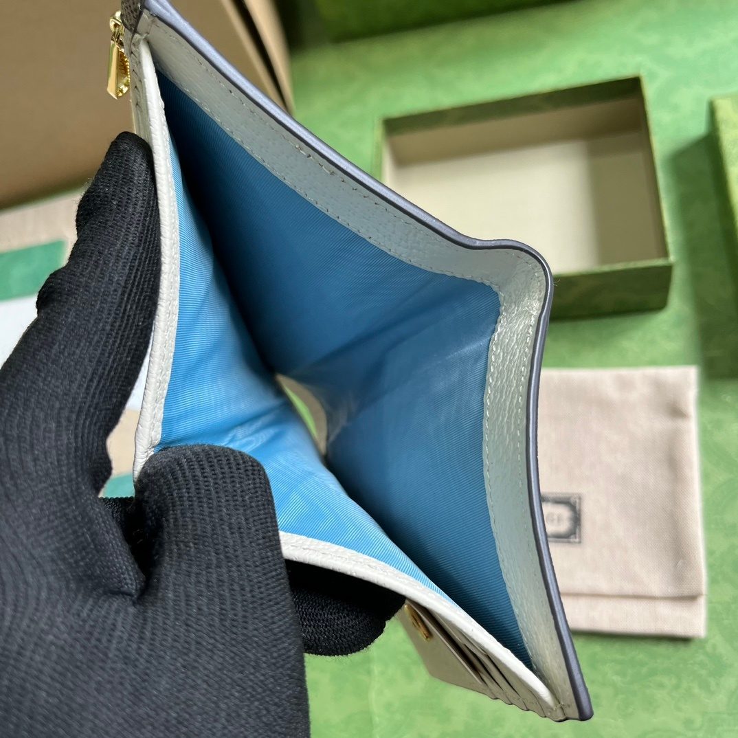 Wallet8