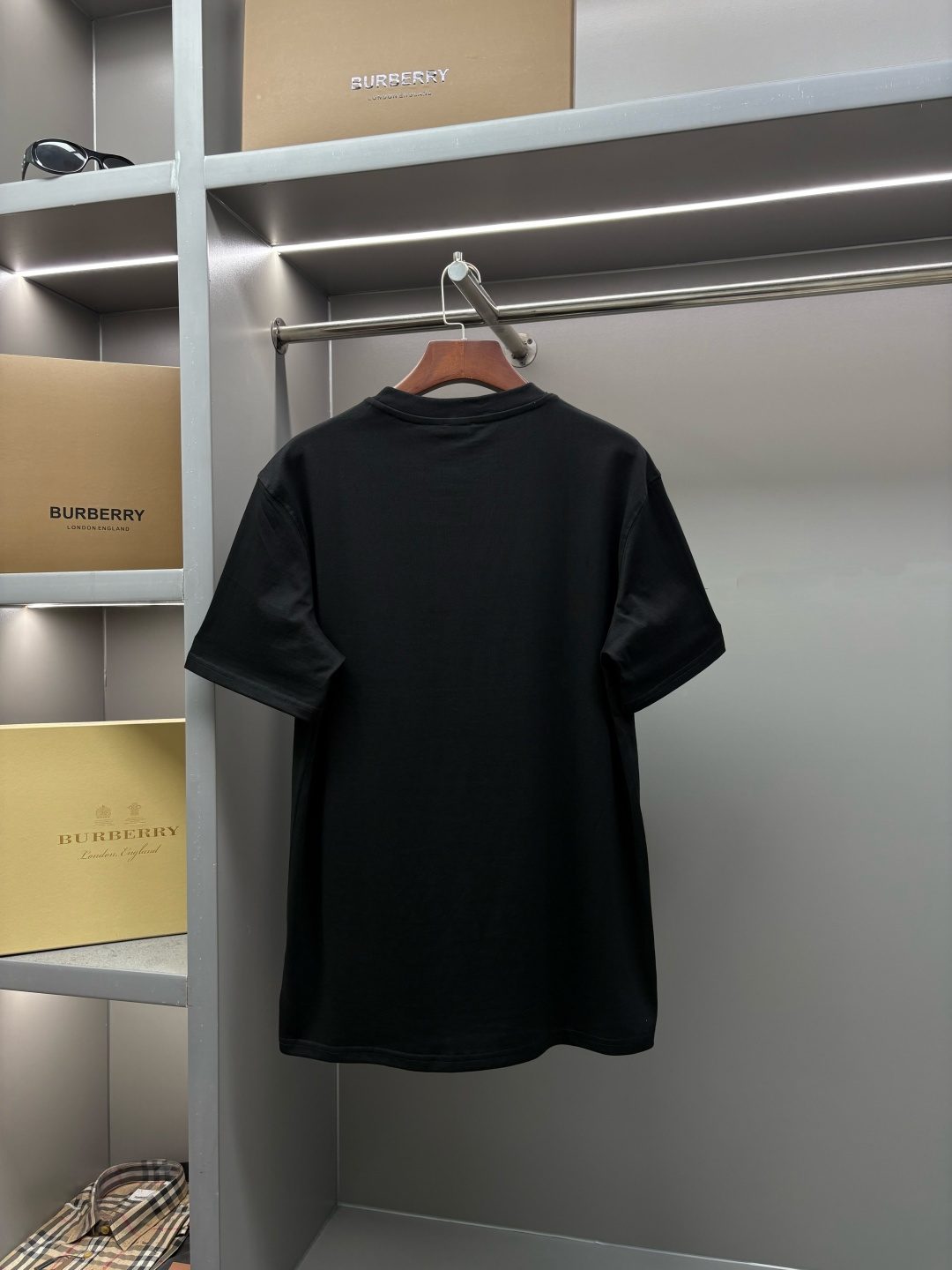 Burberry Equestrian Crest T-Shirt Black