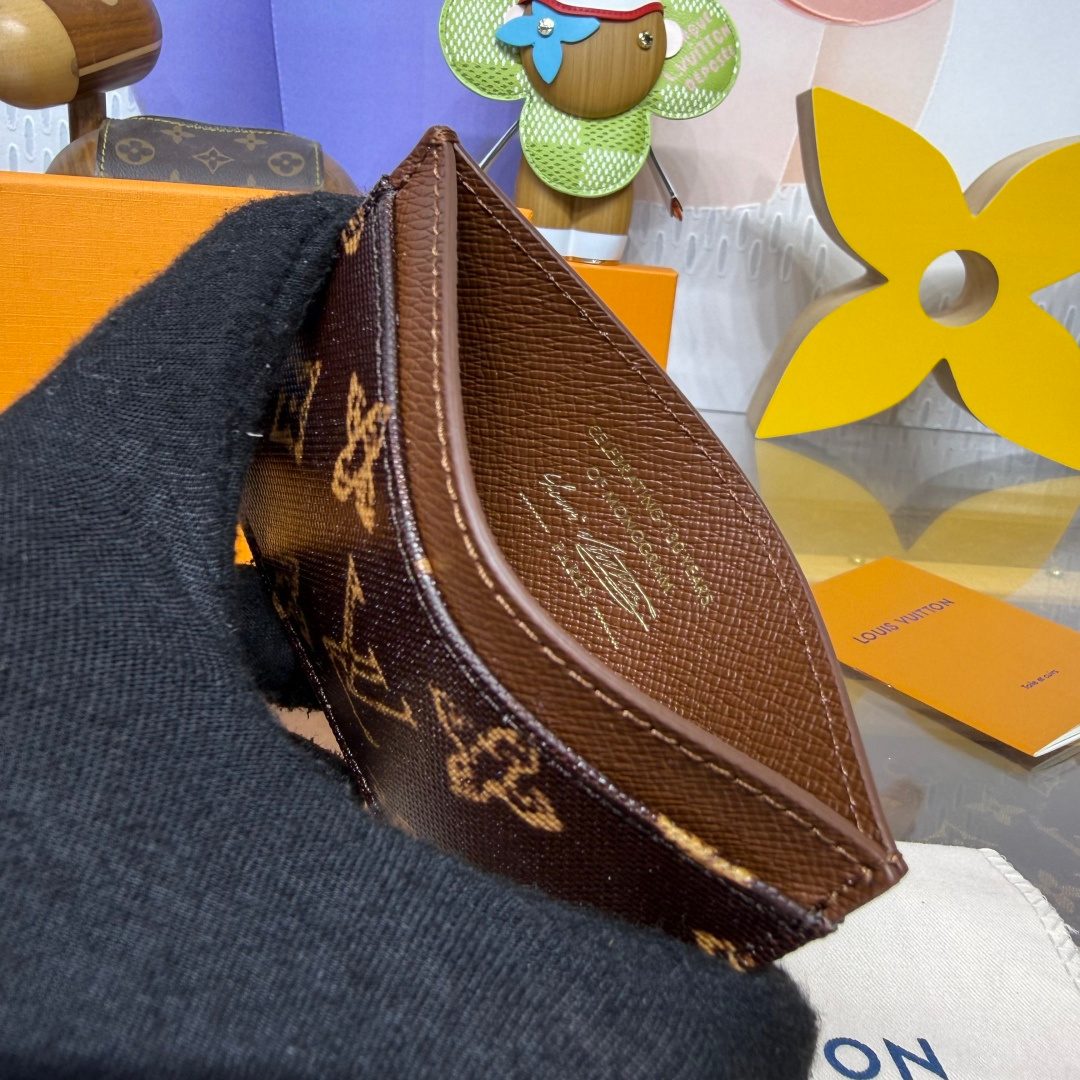 Louis Vuitton Monogram Canvas Wallet