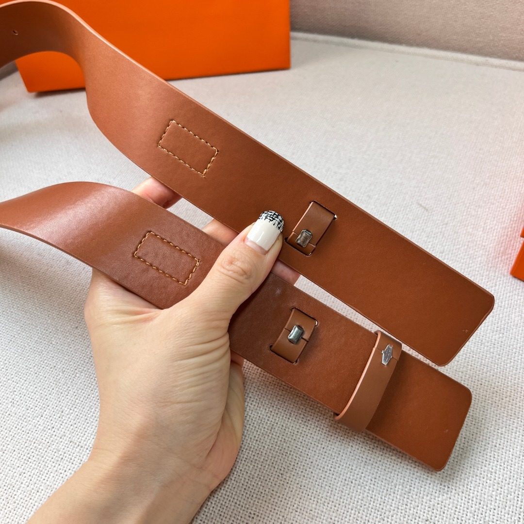 Hermès Leather Belt with Gold Hardware
