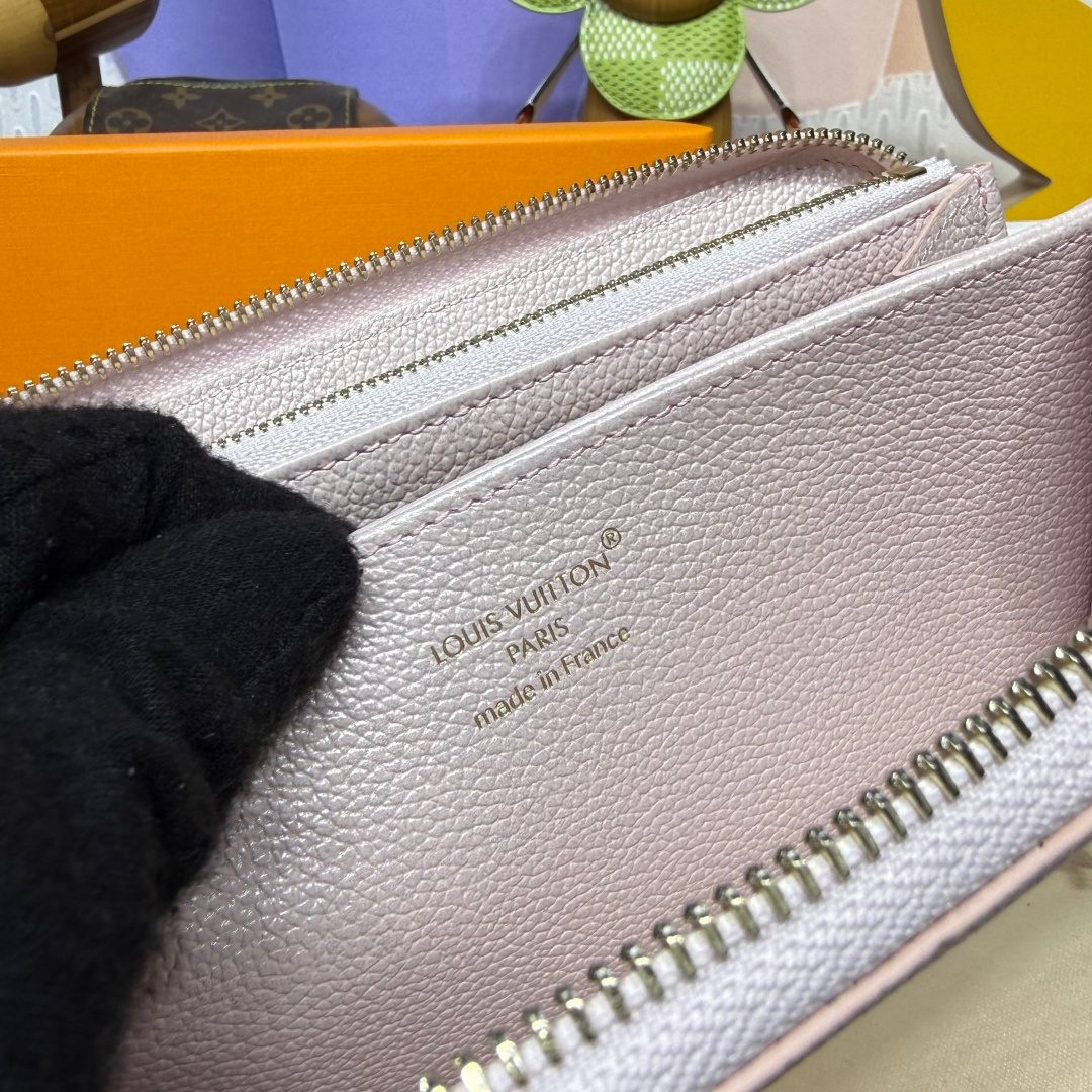 Louis Vuitton Zippy Wallet Pink Leather