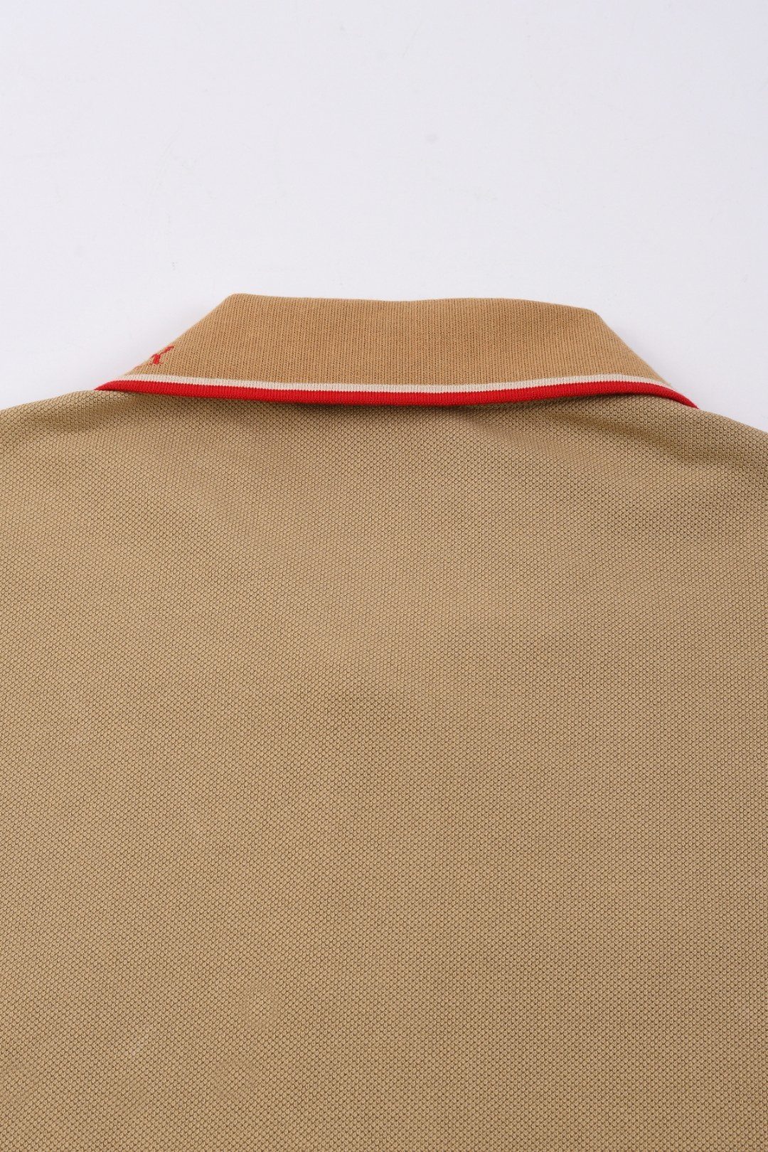 Luxury Polo Shirt with Contrasting Collar Trim