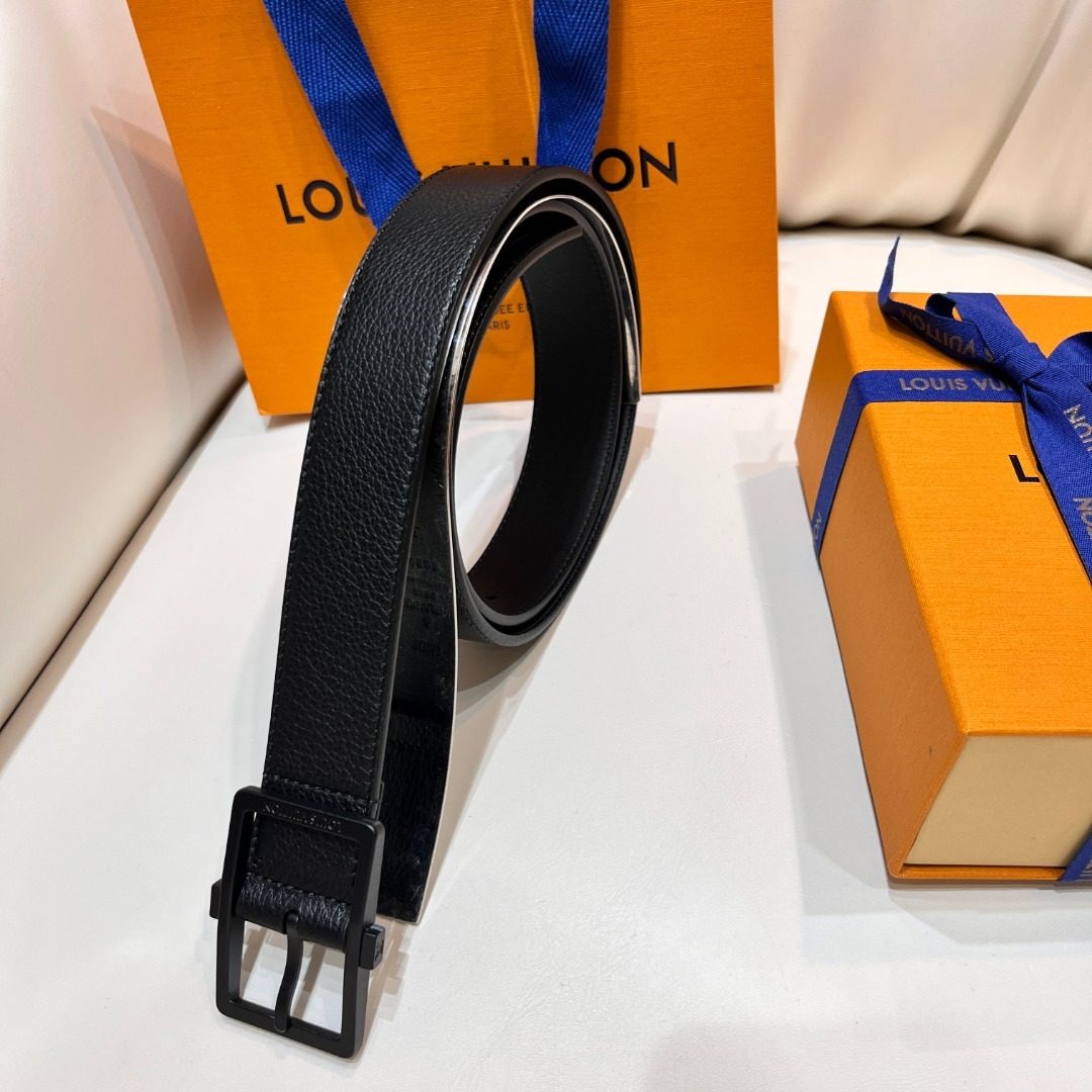 Louis Vuitton Black Leather Belt