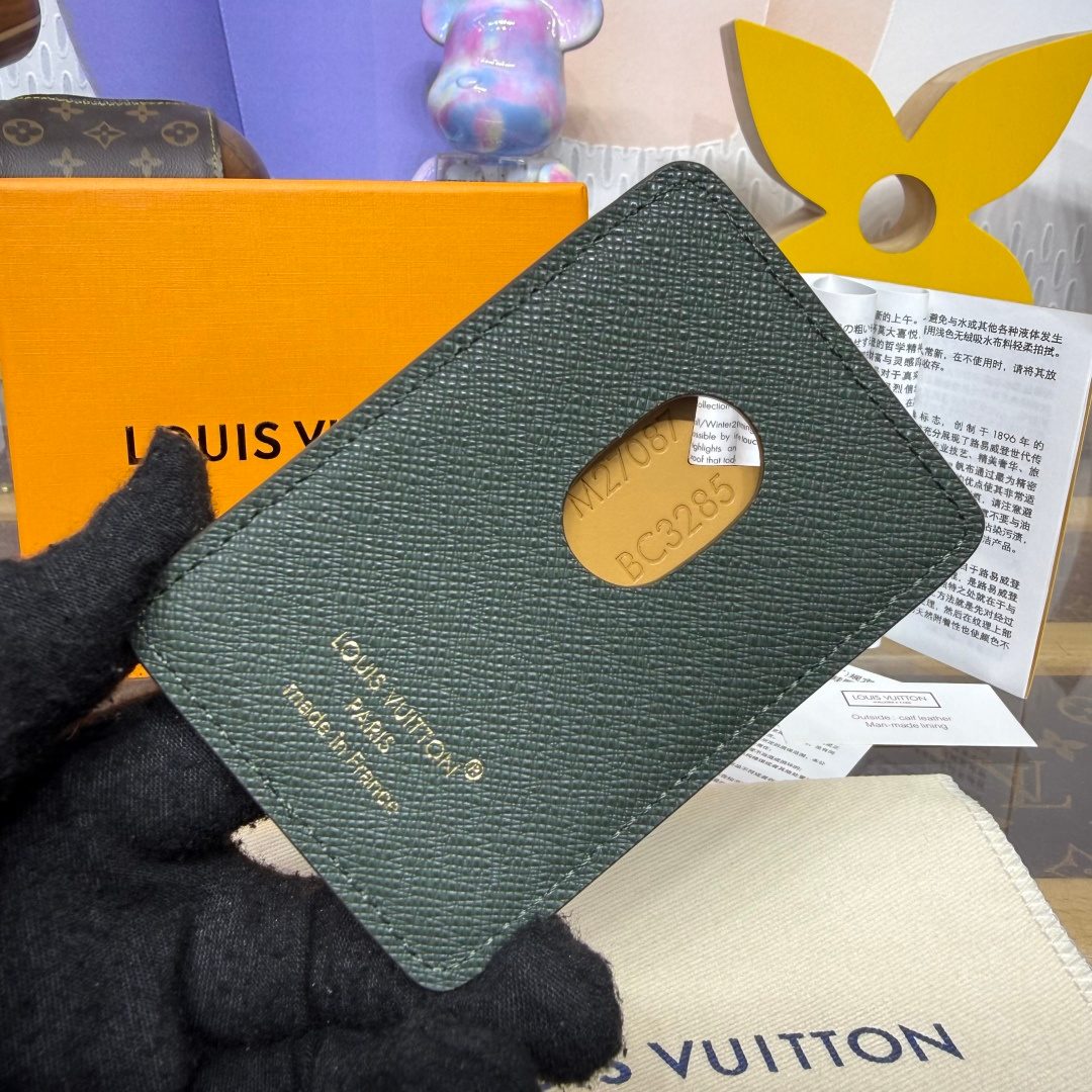 Louis Vuitton Epi Leather Card Holder Wallet