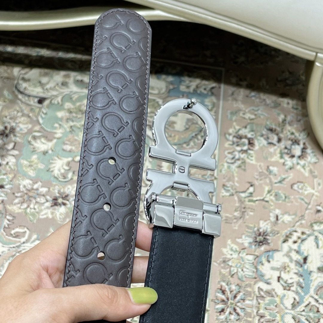 Salvatore Ferragamo Gancini Leather Belt