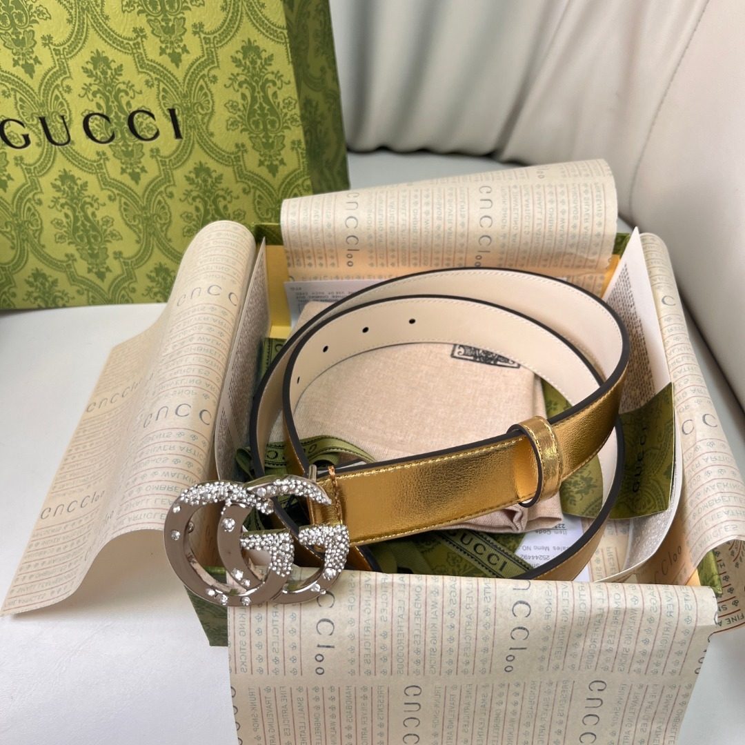 Gucci Metallic Leather Belt with Crystal GG Buckle