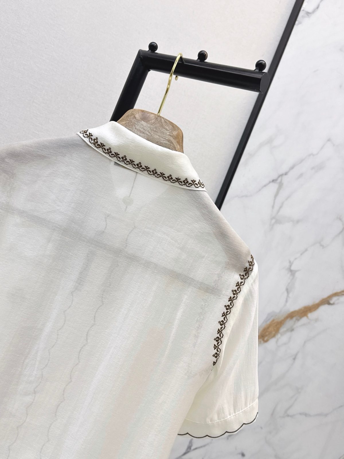 Luxury Peter Pan Collar Short Sleeve Shirt