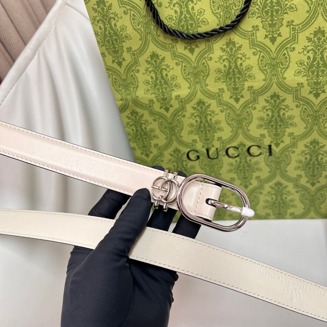 Gucci GG Marmont Leather Belt Cream
