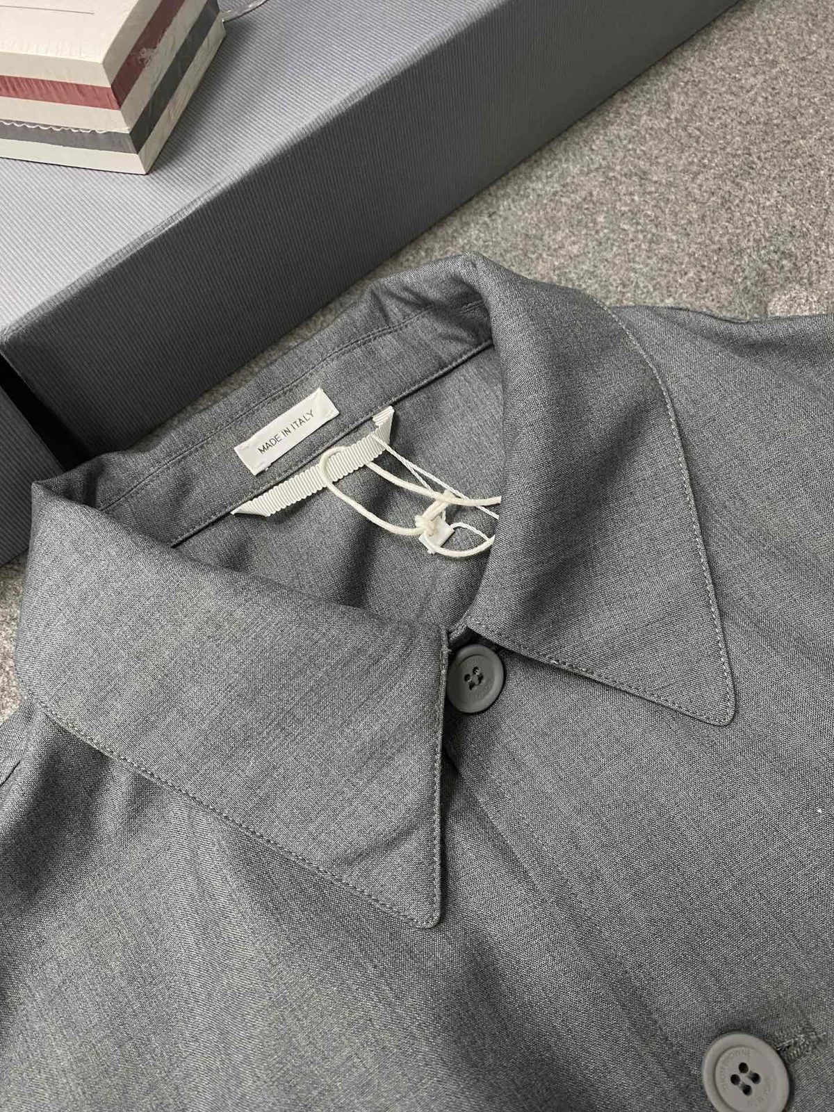 Men's Gray Wool Button-Up Shirt