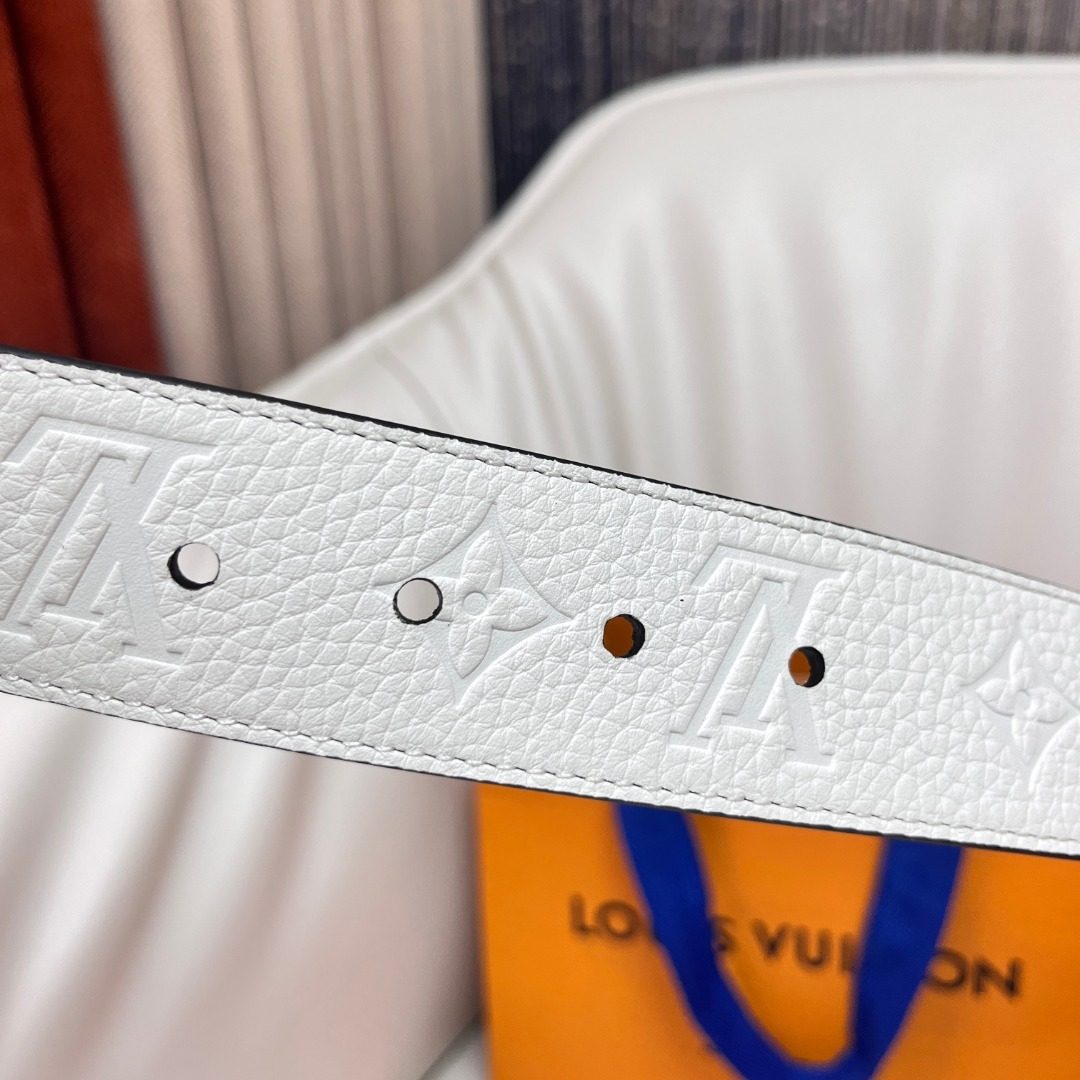 Louis Vuitton White Leather Belt with Gold Buckle