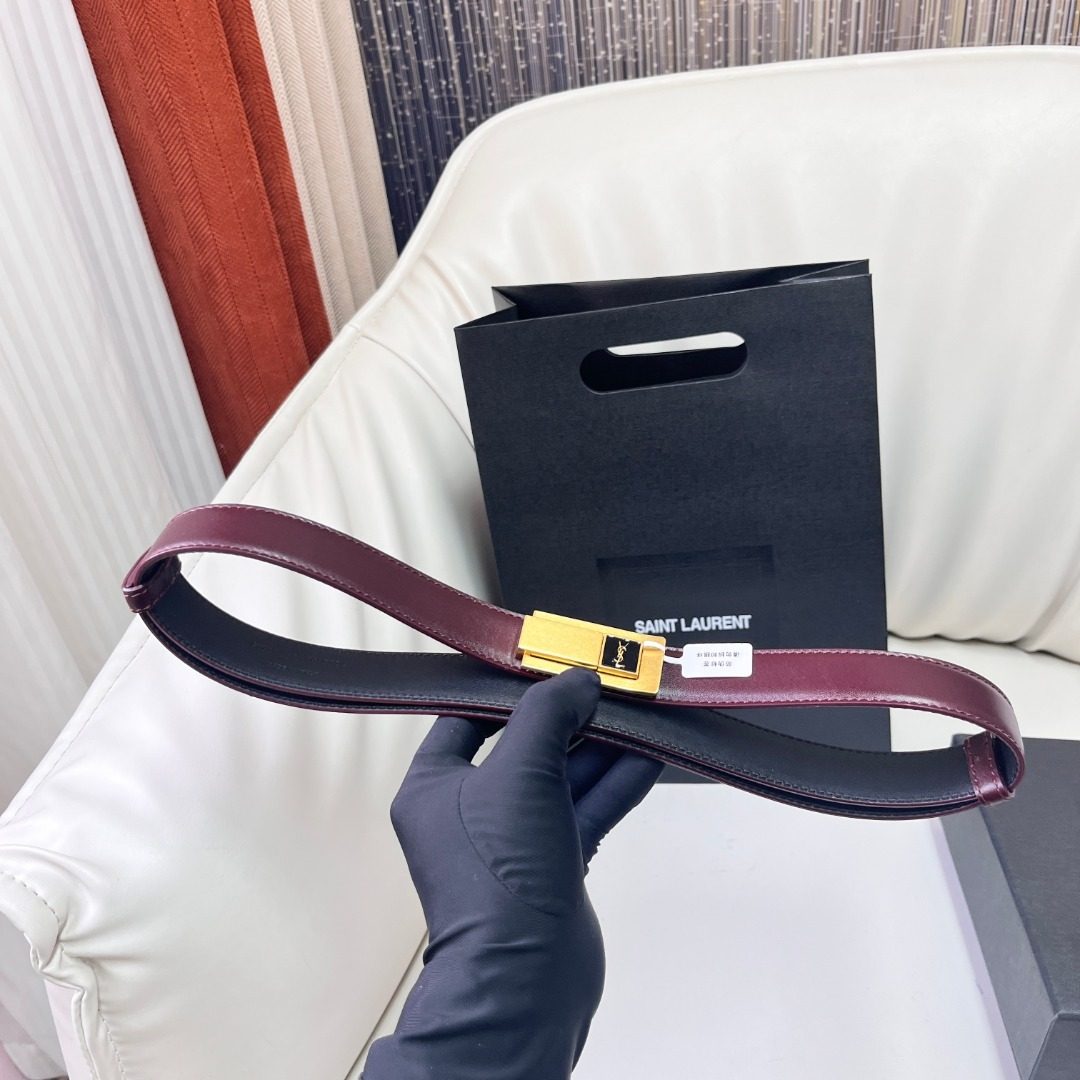 Saint Laurent YSL Logo Leather Belt