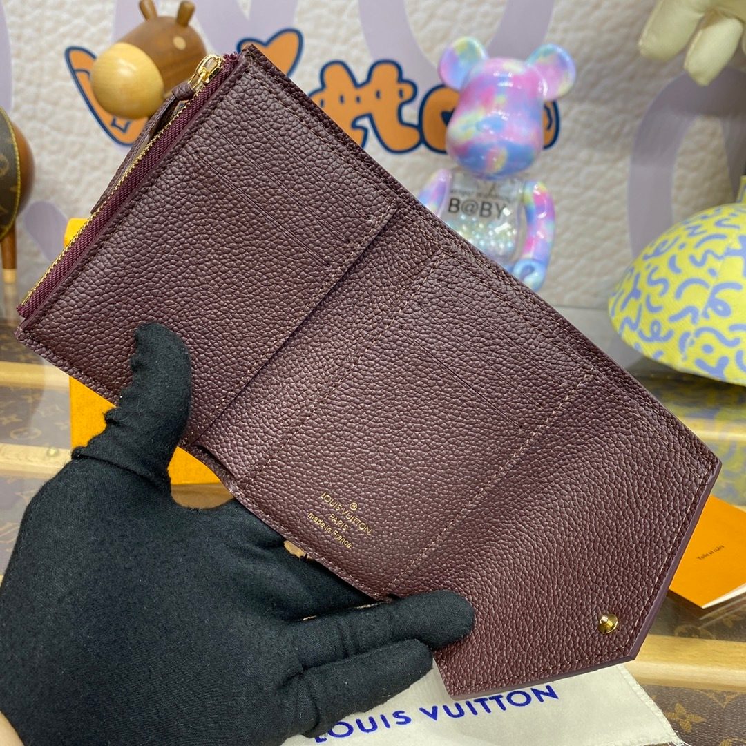 Louis Vuitton Capucines Leather Wallet