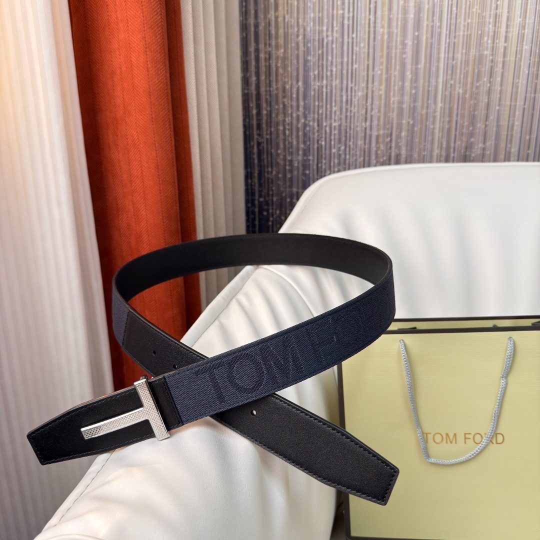 Tom Ford Black Leather T-Buckle Belt