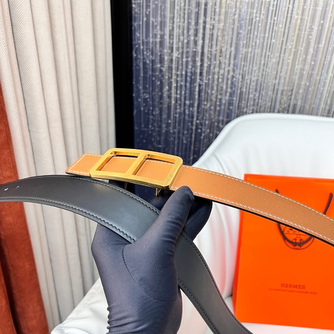 Hermès Reversible Leather Belt with Gold Buckle