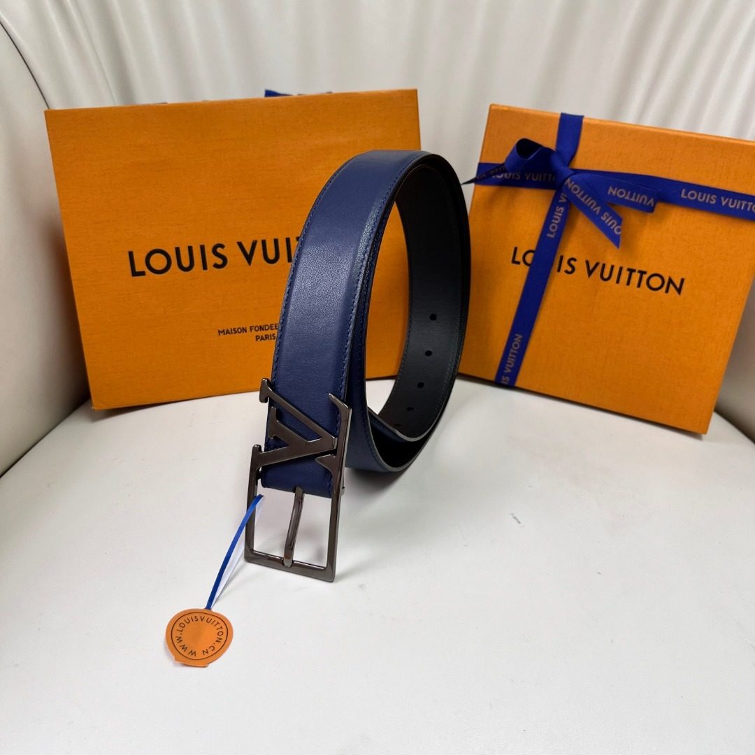 Louis Vuitton LV Initiales Reversible Leather Belt